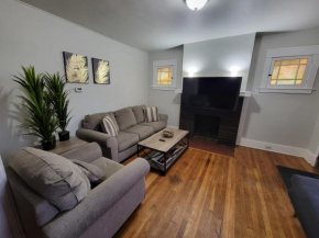 Comfy 3 BR - Family Friendly Apt - City Access
